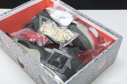 'BRED'  4 BLACK X 2020 JORDAN OF RED AIR 0918